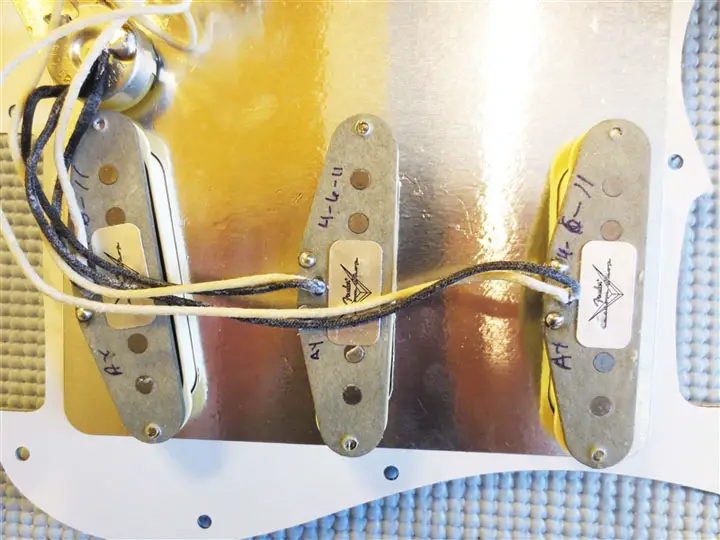 how to identify fender pickups