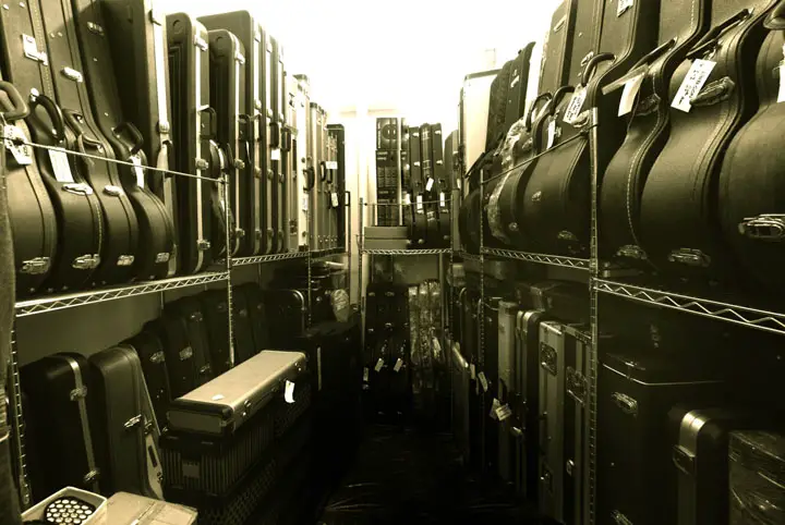 how to store guitar cases